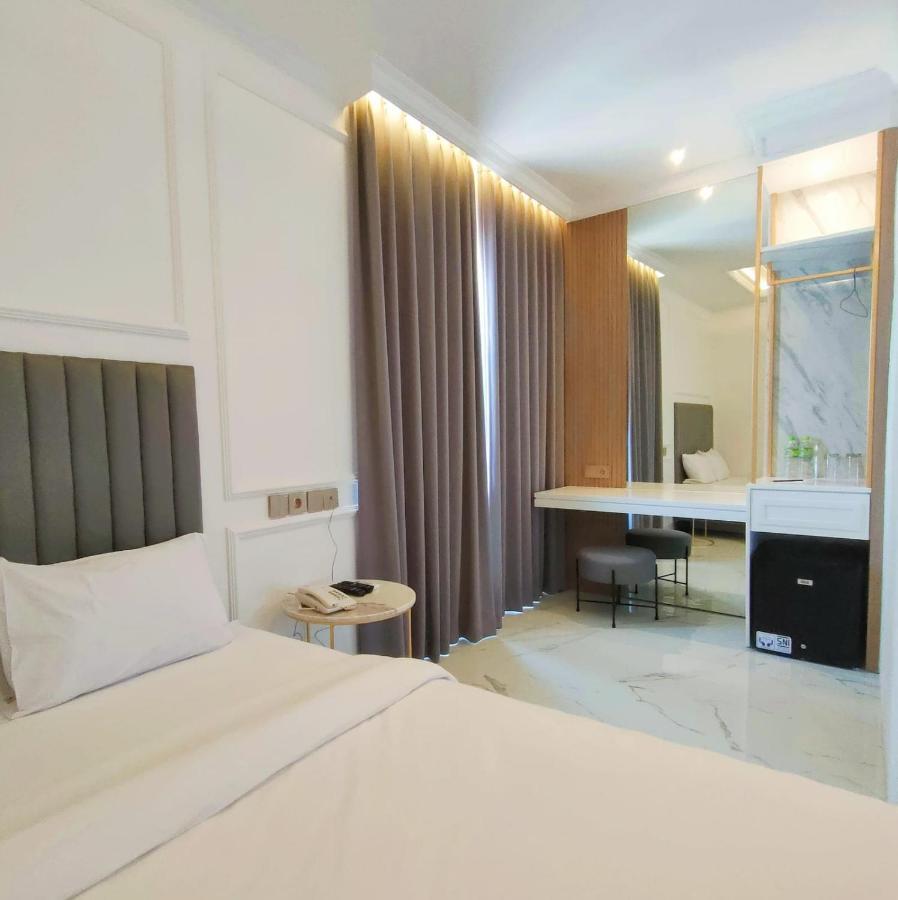 Kala Hotel Semarang Jomblang Εξωτερικό φωτογραφία