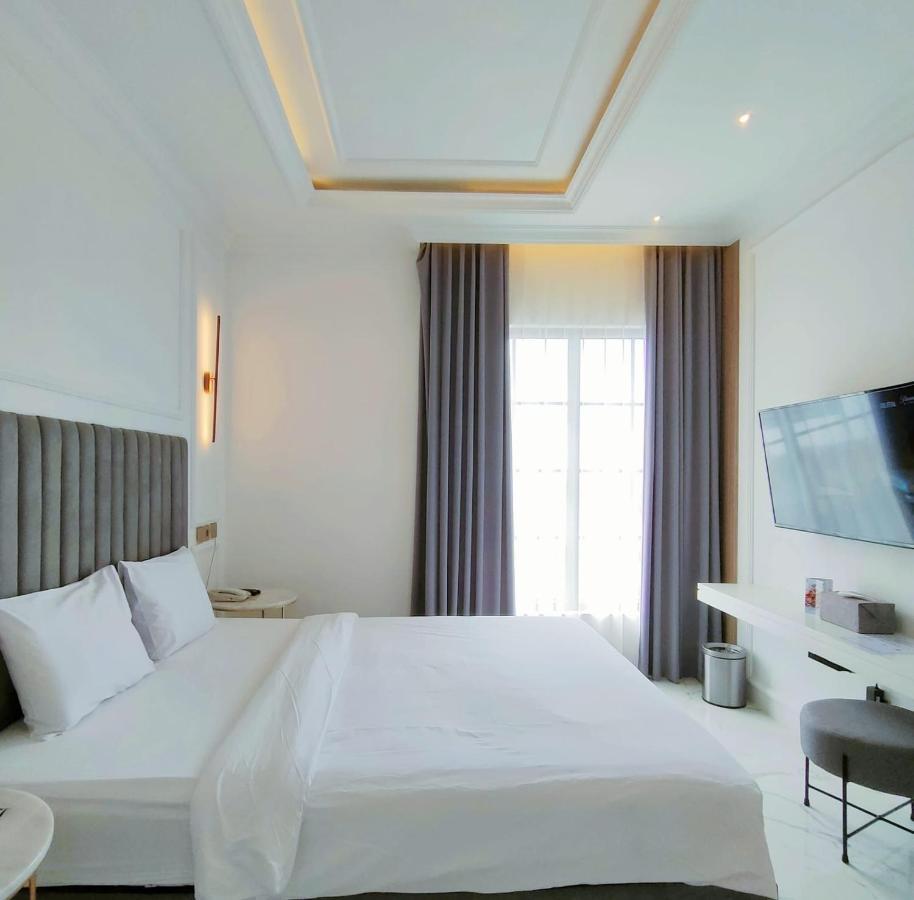 Kala Hotel Semarang Jomblang Εξωτερικό φωτογραφία