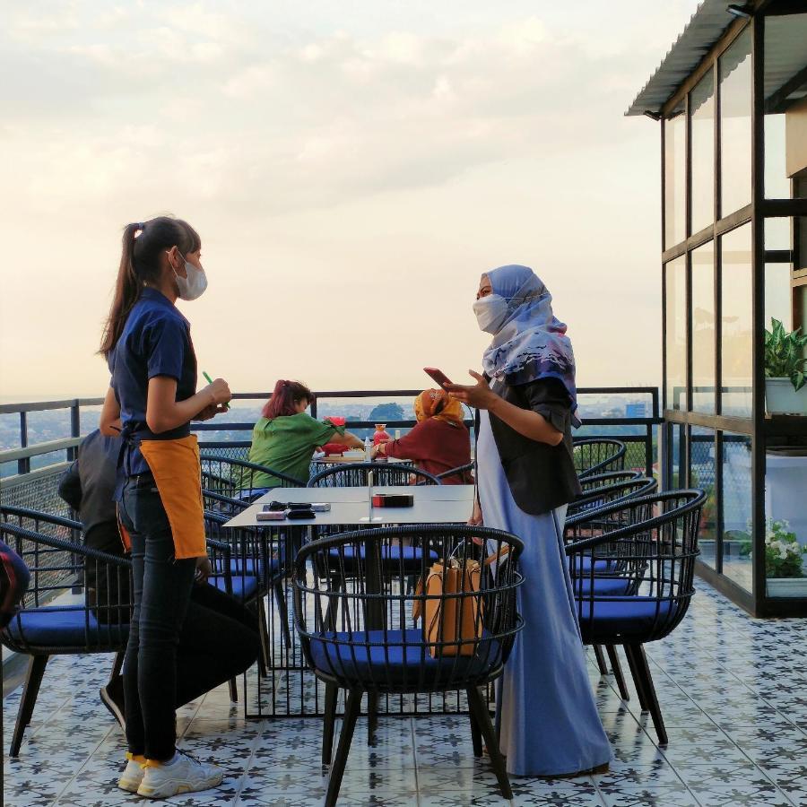 Kala Hotel Semarang Jomblang Εξωτερικό φωτογραφία